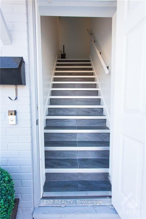 282 Sunnyside Avenue - Photo 2 of 17