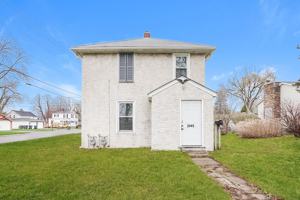 featured image of 2445 13th Ave E