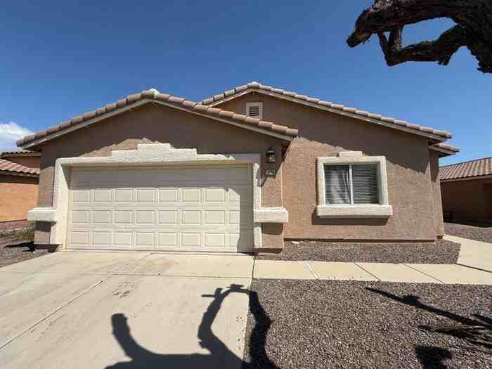 2174 W Roundwood Pl - Photo 3 of 40