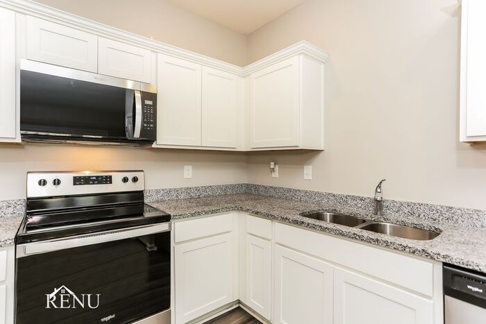 1475 Hyatt Cir - Photo 5 of 17
