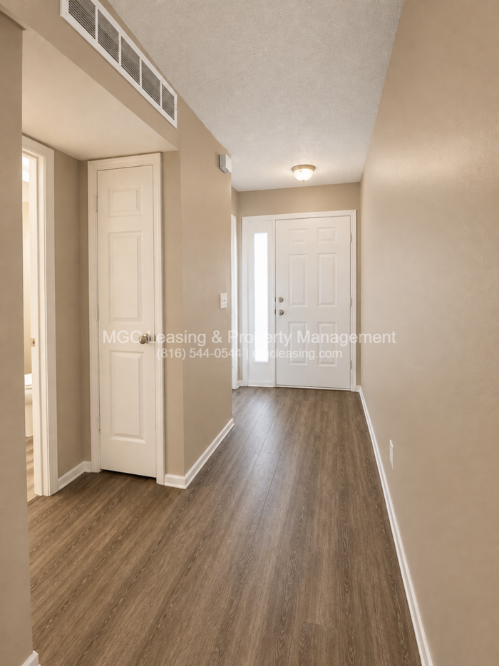 4601B Ne Whispering Winds Dr - Photo 5 of 19