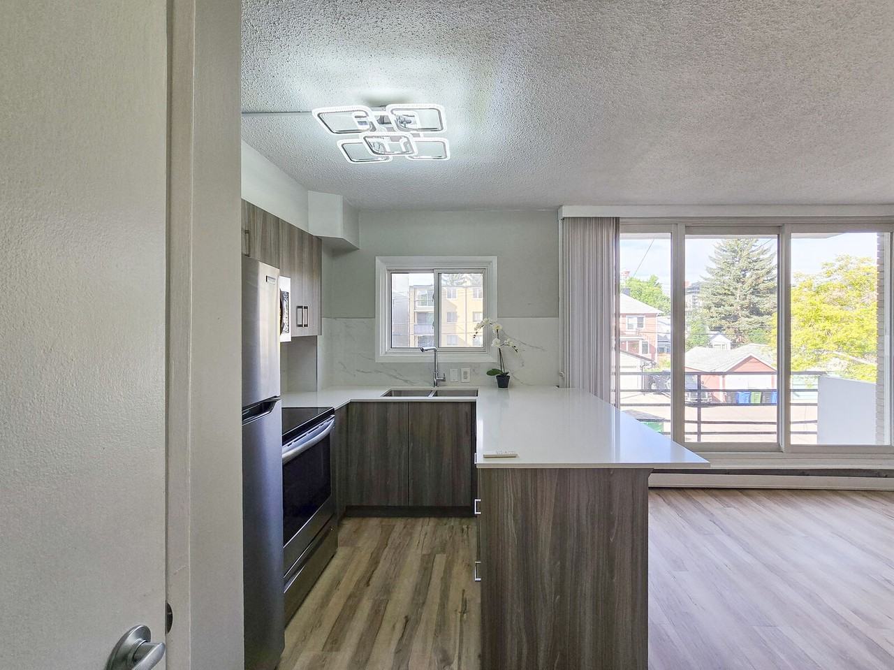 314 21 Ave Sw - Photo 7 of 29