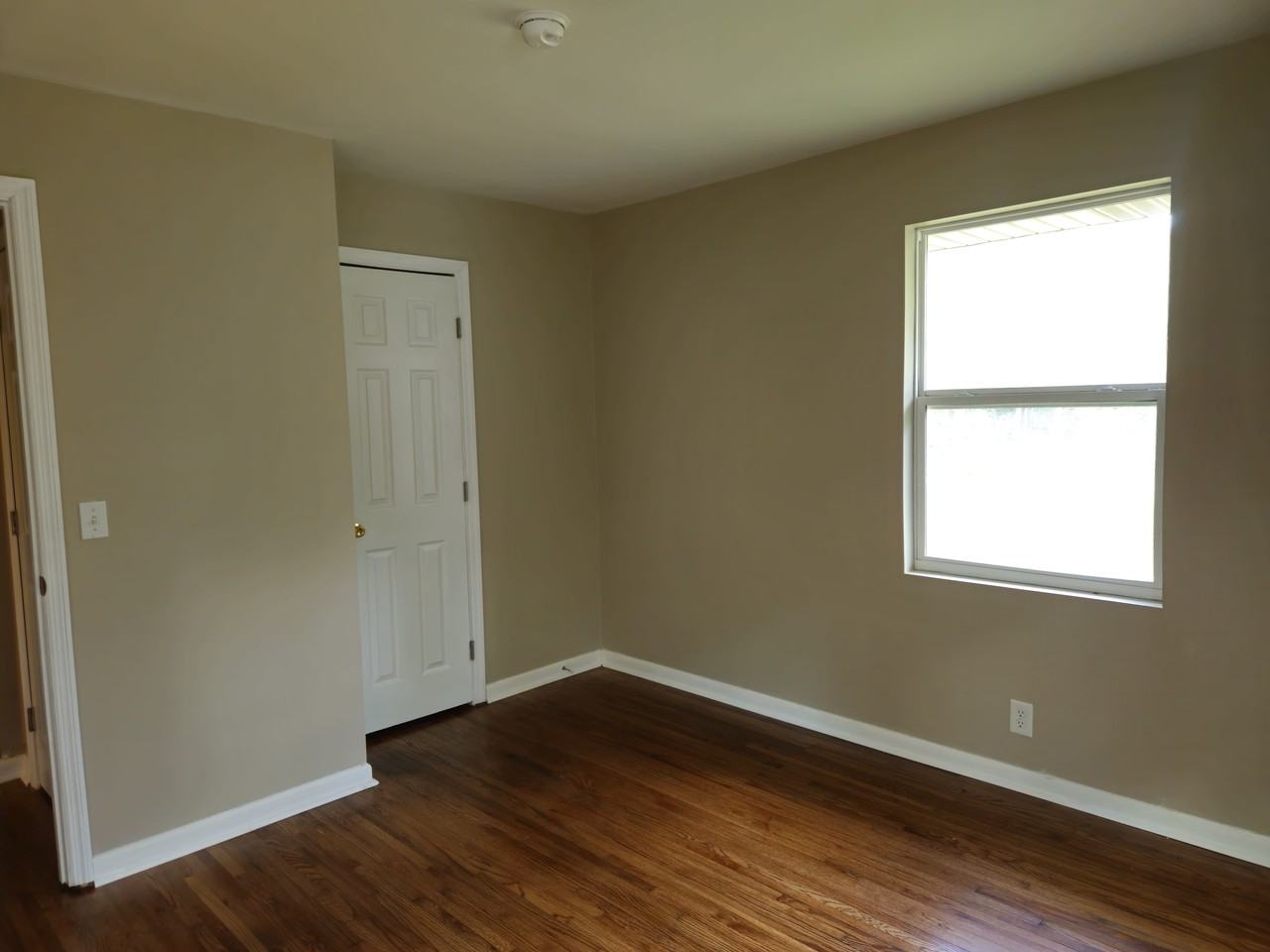 6125 N Lamar Rd #NA - Photo 4 of 9
