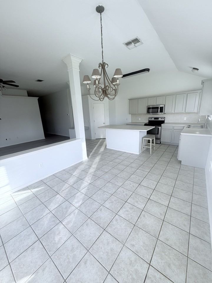 2301 Tropical Wind Dr #NA - Photo 7 of 19