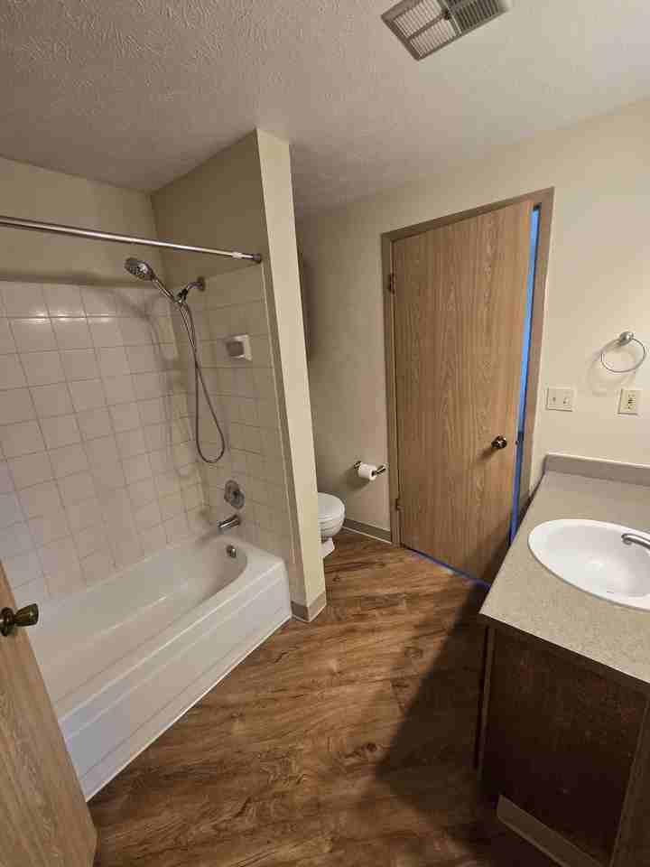 411 W Bellwood Dr #3 - Photo 7 of 14