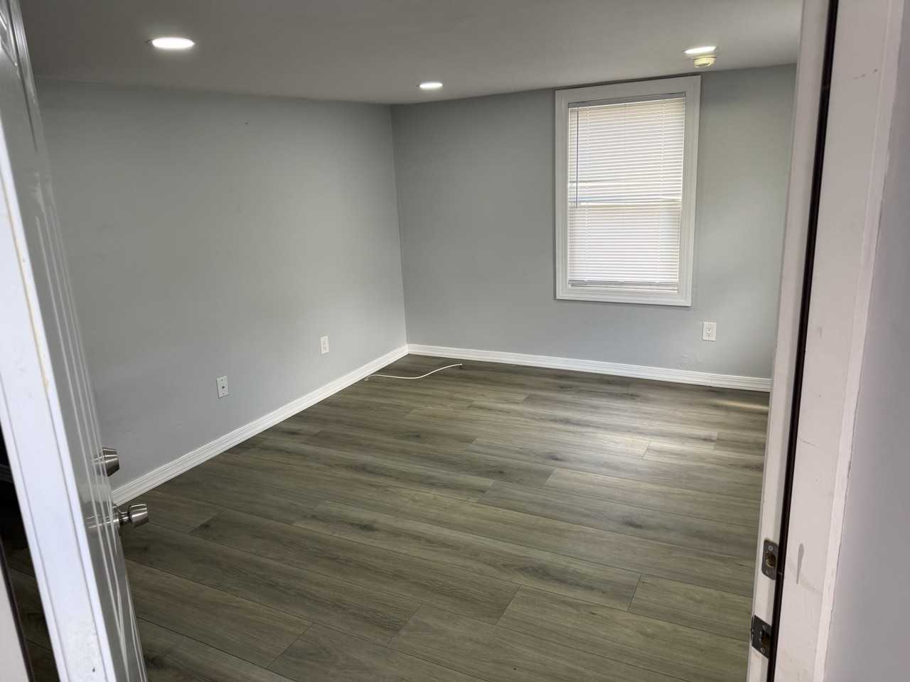 408 Bear St #1W - Photo 4 of 9