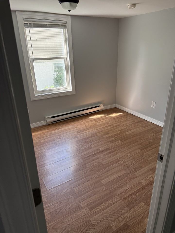 408 Bear St #1W - Photo 7 of 9