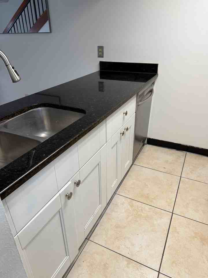 4815 W Mcelroy Ave #D208 - Photo 7 of 15
