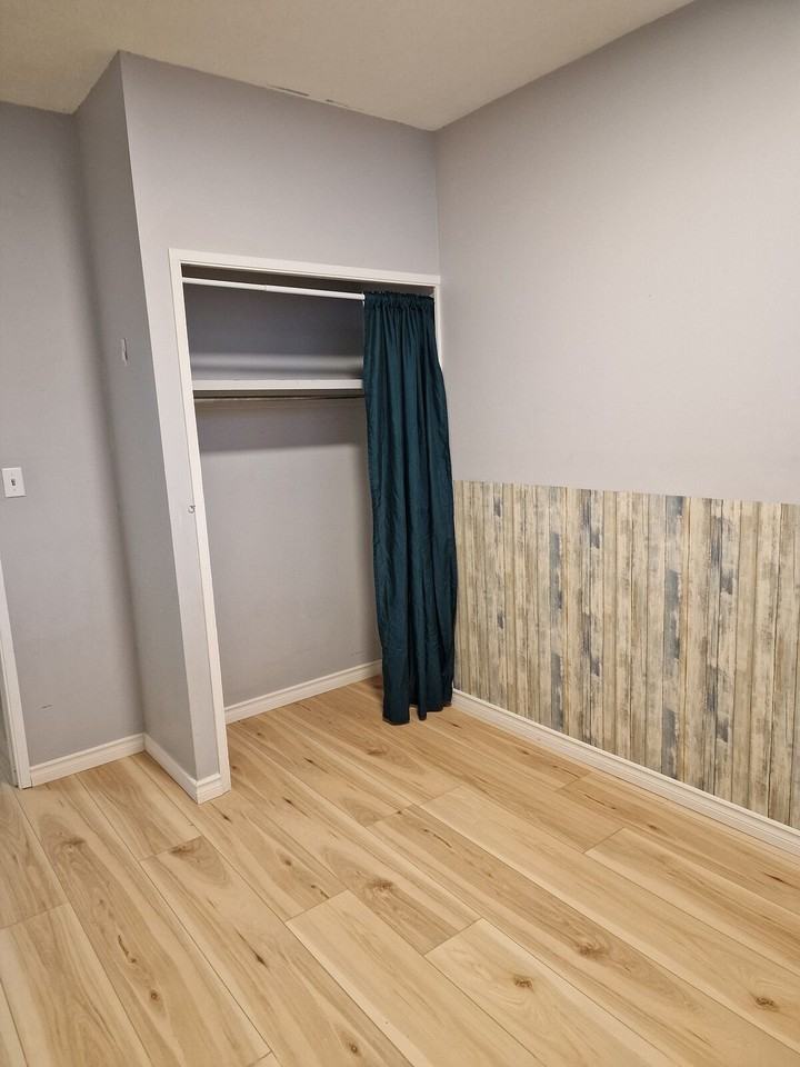 7825A 33 Ave Nw - Photo 6 of 18