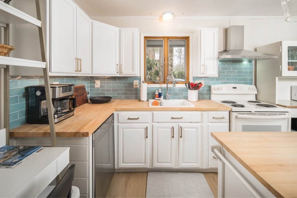 421 Windridge Rd #421 - Photo 2 of 10