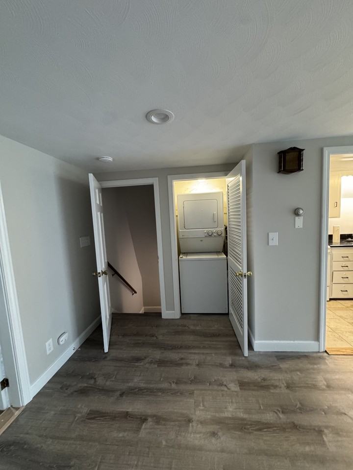1 Lincoln Ave #2ndFL - Photo 2 of 7