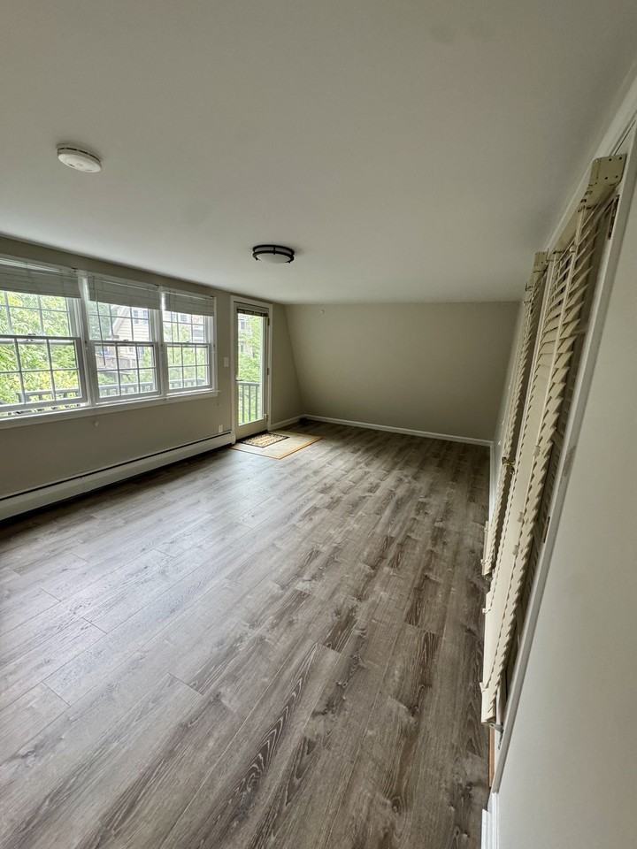 1 Lincoln Ave #2ndFL - Photo 7 of 7