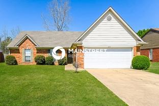 4112 Triple Crown Loop N - Photo 1 of 1