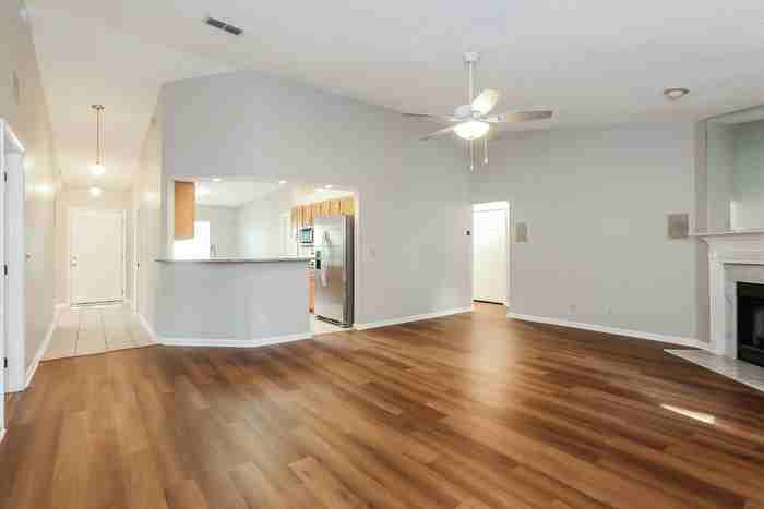 2406 Egrets Glade Dr - Photo 4 of 12