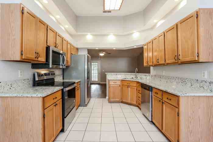 2406 Egrets Glade Dr - Photo 7 of 12