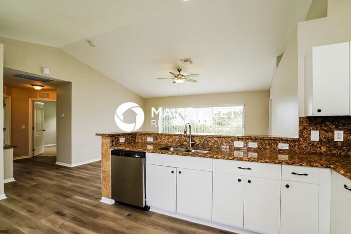 4110 21st St Sw - Photo 6 of 16
