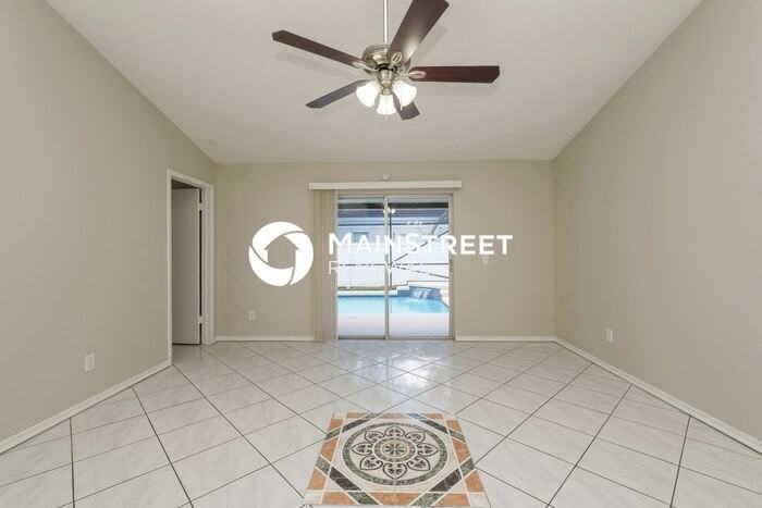 1321 Coolridge Dr - Photo 4 of 16