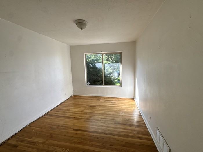 1331 E Zenith Ave - Photo 5 of 6
