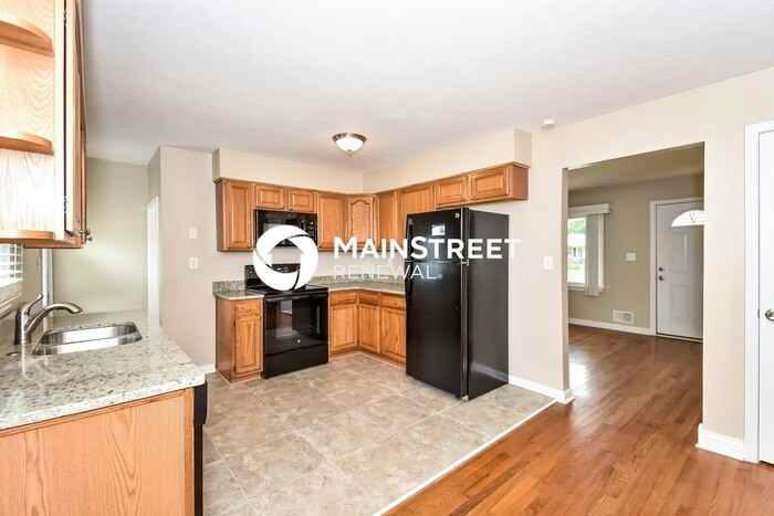 130 Crator Dr - Photo 7 of 17
