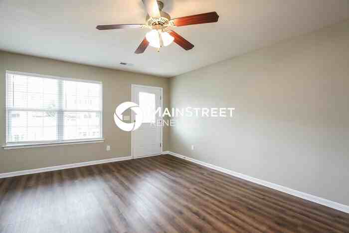 1347 Sharp Ridge Rd - Photo 3 of 15