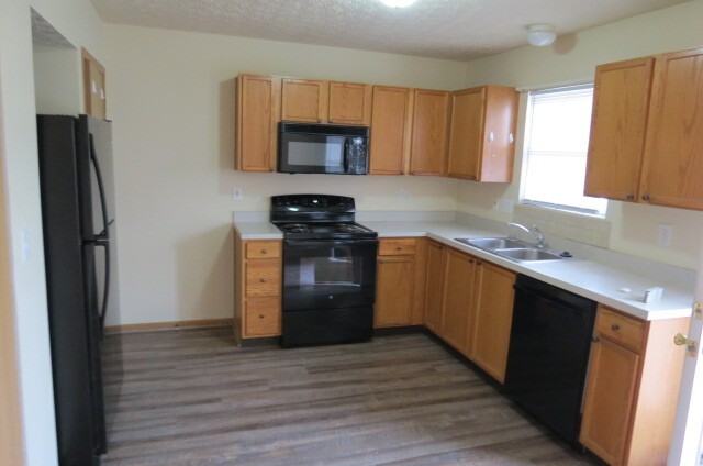 4032 Grayson Dr - Photo 5 of 22