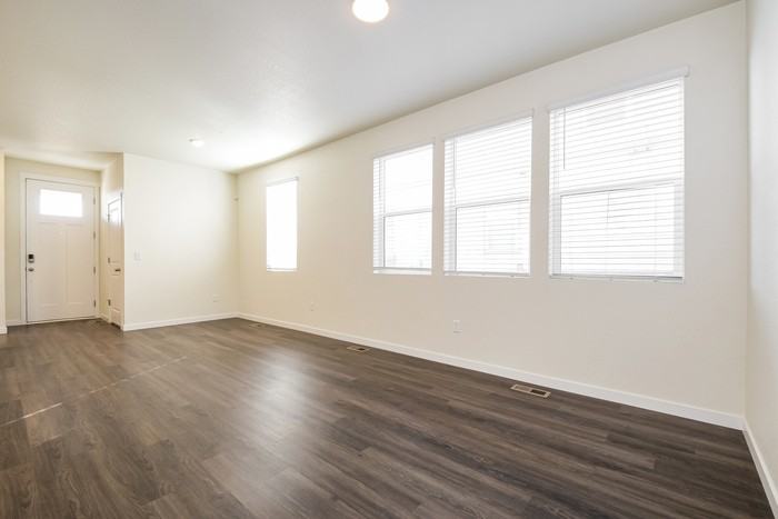 13484 Oneida Ln - Photo 5 of 16
