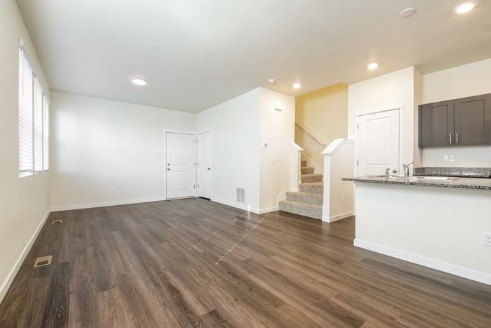 13484 Oneida Ln - Photo 6 of 16