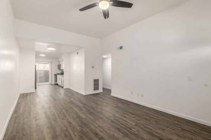 6052 W Oregon Ave #A - Photo 6 of 21
