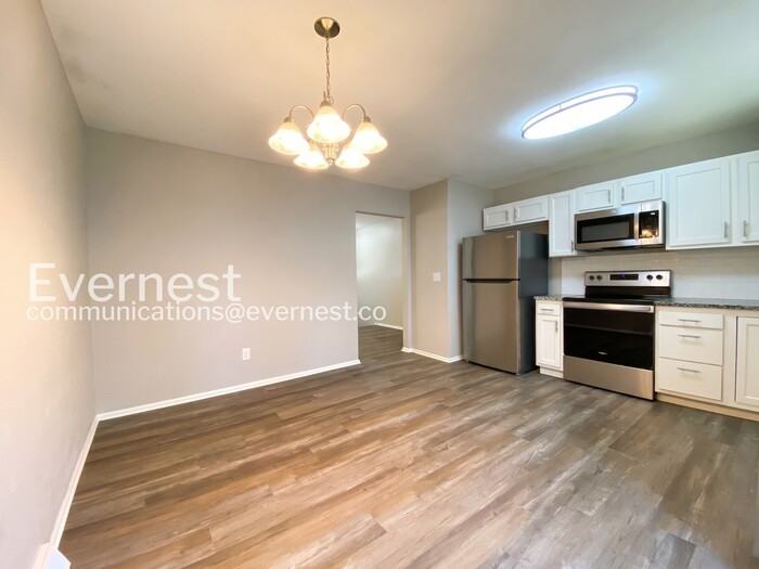 2805 Nw Castle Dr - Photo 3 of 20
