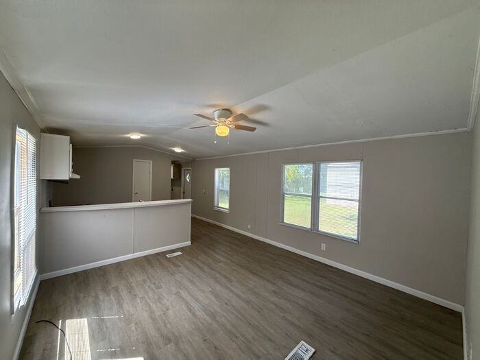 300 Huffstetler Rd #306 - Photo 3 of 13