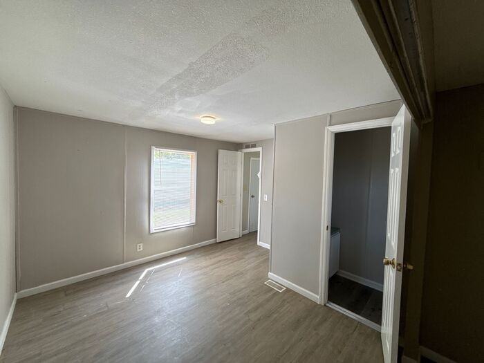 300 Huffstetler Rd #306 - Photo 6 of 13