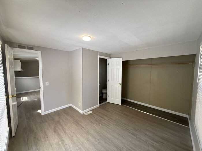 300 Huffstetler Rd #306 - Photo 7 of 13