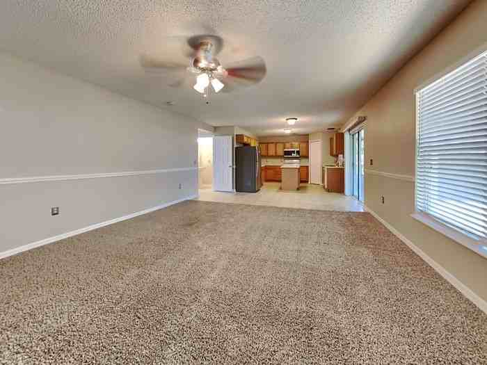 8799 Oxfordshire Ave E - Photo 7 of 30