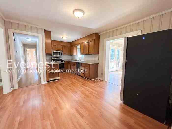 4715 Ballew Dr - Photo 3 of 21