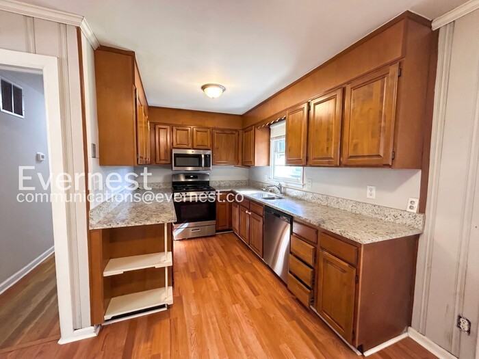 4715 Ballew Dr - Photo 4 of 21