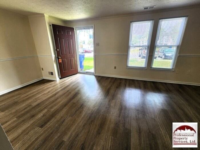 524 Riggs Ct - Photo 2 of 19