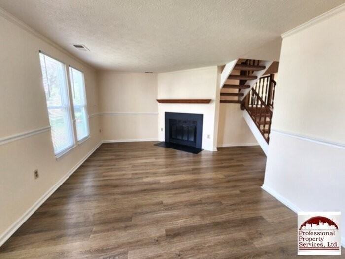 524 Riggs Ct - Photo 3 of 19