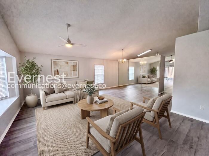 4312 Willowcrest Ct - Photo 3 of 25