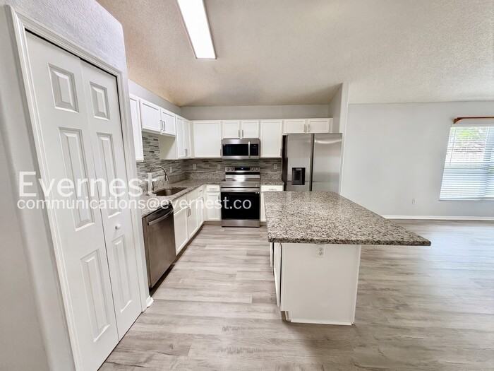 4312 Willowcrest Ct - Photo 6 of 25