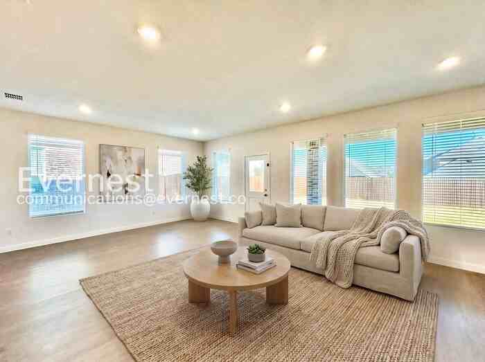 1353 Rockwell Dr - Photo 2 of 27