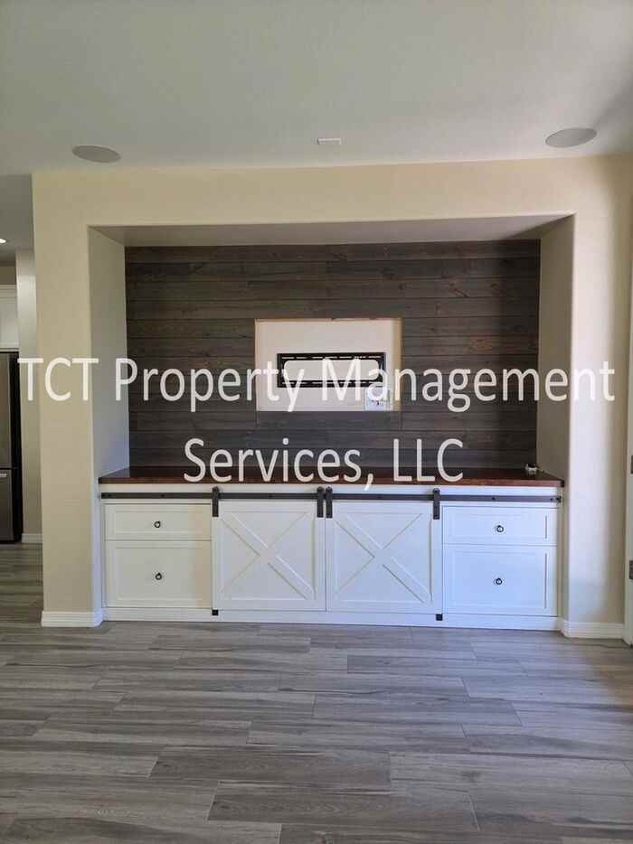 20897 S 214th Pl - Photo 3 of 16