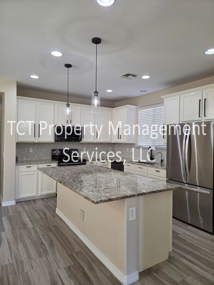 20897 S 214th Pl - Photo 4 of 16