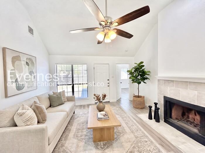 4225 Vincent Ter - Photo 3 of 28