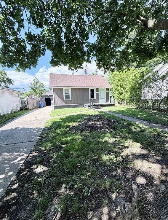 8661 Dodge Ave - Photo 2 of 14