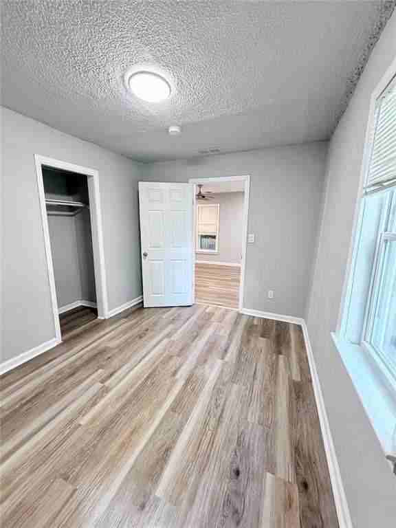 8661 Dodge Ave - Photo 6 of 14