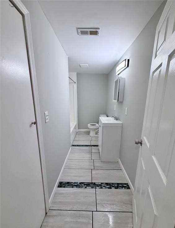 8661 Dodge Ave - Photo 7 of 14