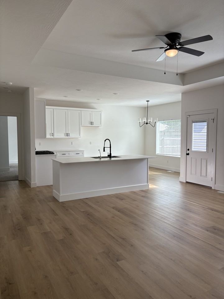 664 N Dean Ln #NA - Photo 3 of 21