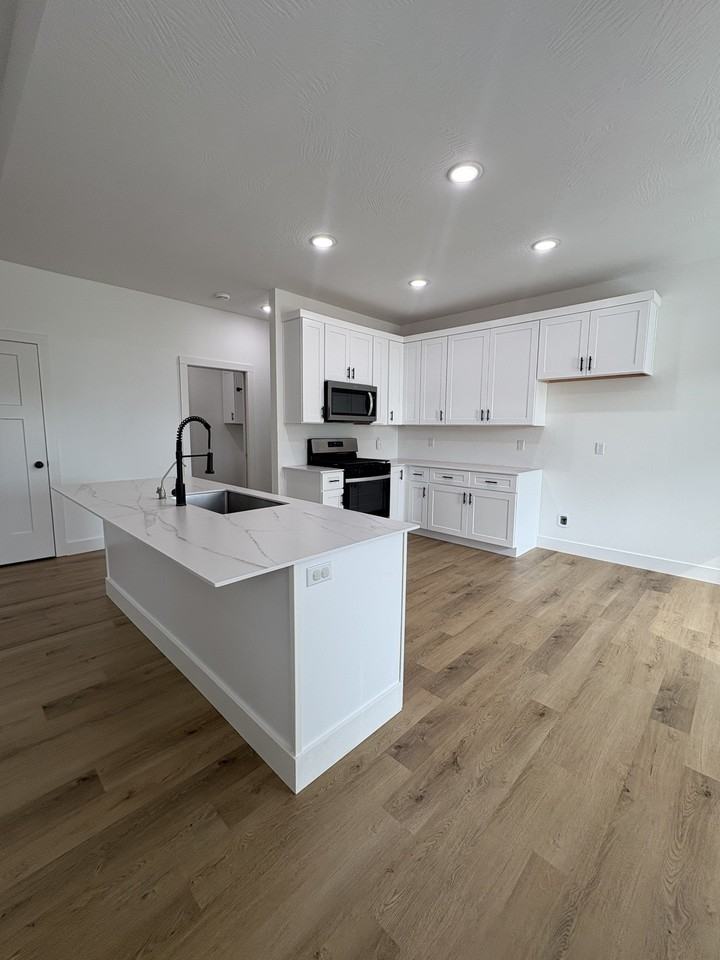 664 N Dean Ln #NA - Photo 5 of 21