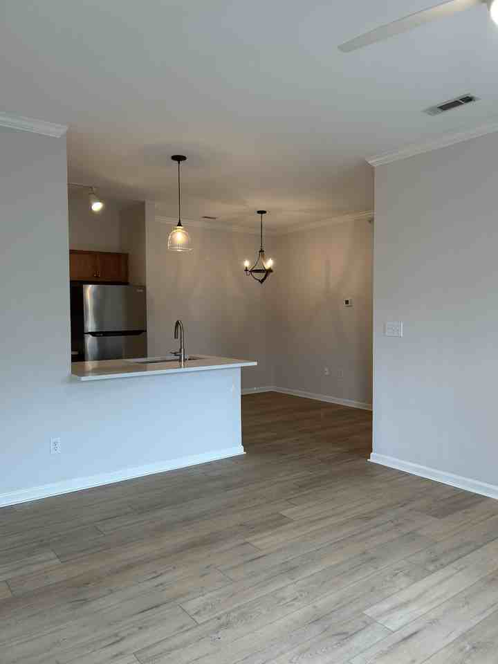 400 Bucksley Ln #308 - Photo 4 of 15