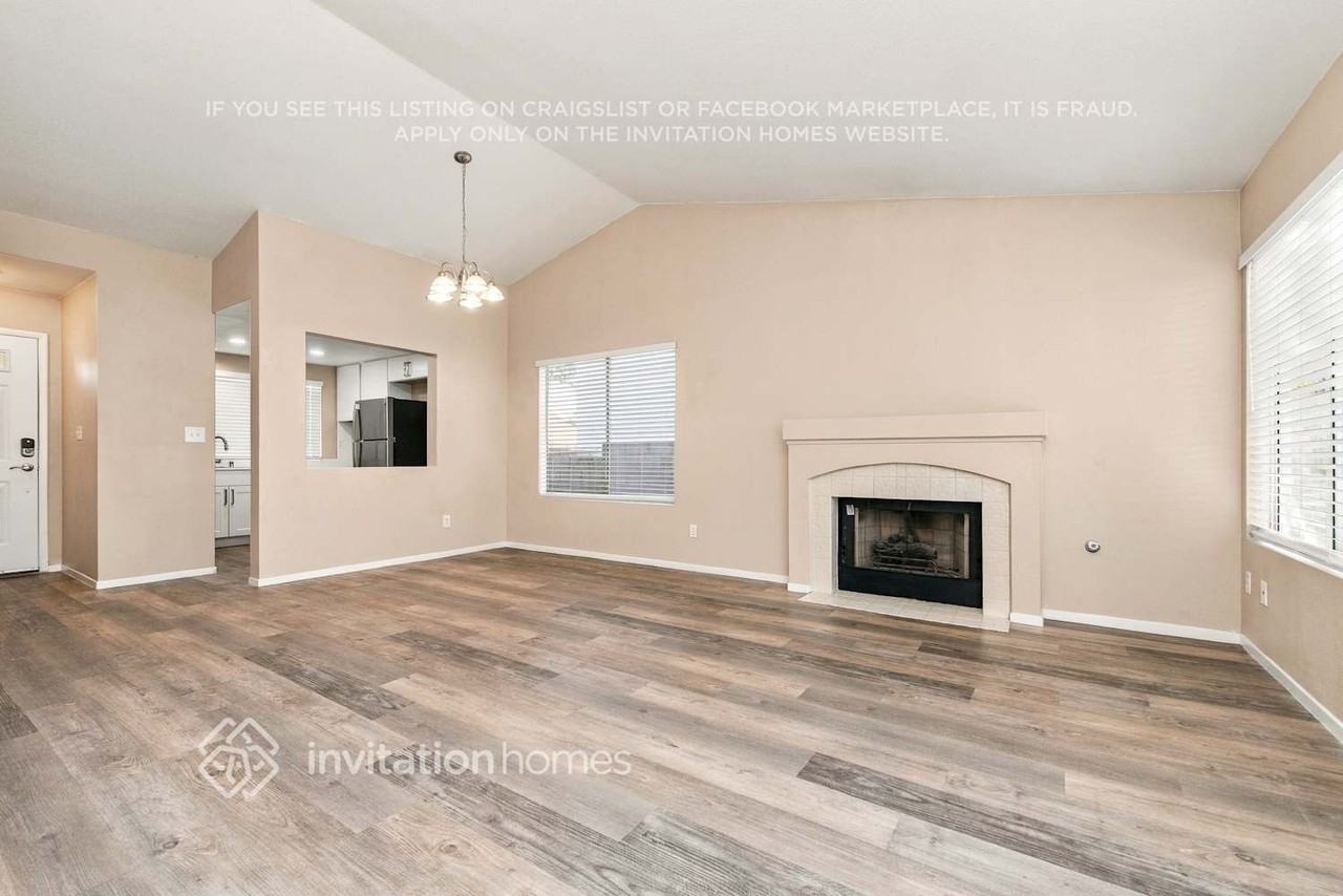 1401 Bent Arrow Dr - Photo 4 of 17